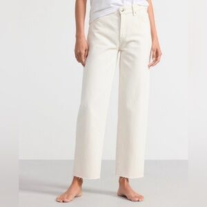 Lindex SIA Cream Cropped Raw Hem Straight Regular Waist Jeans Size 4 NWOT
